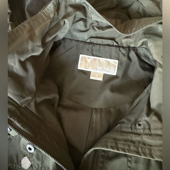 Michael Kors Green Lightweight Anorak Rain Jacket Hood w/Drawstrings Size: Med - Picture 7 of 16